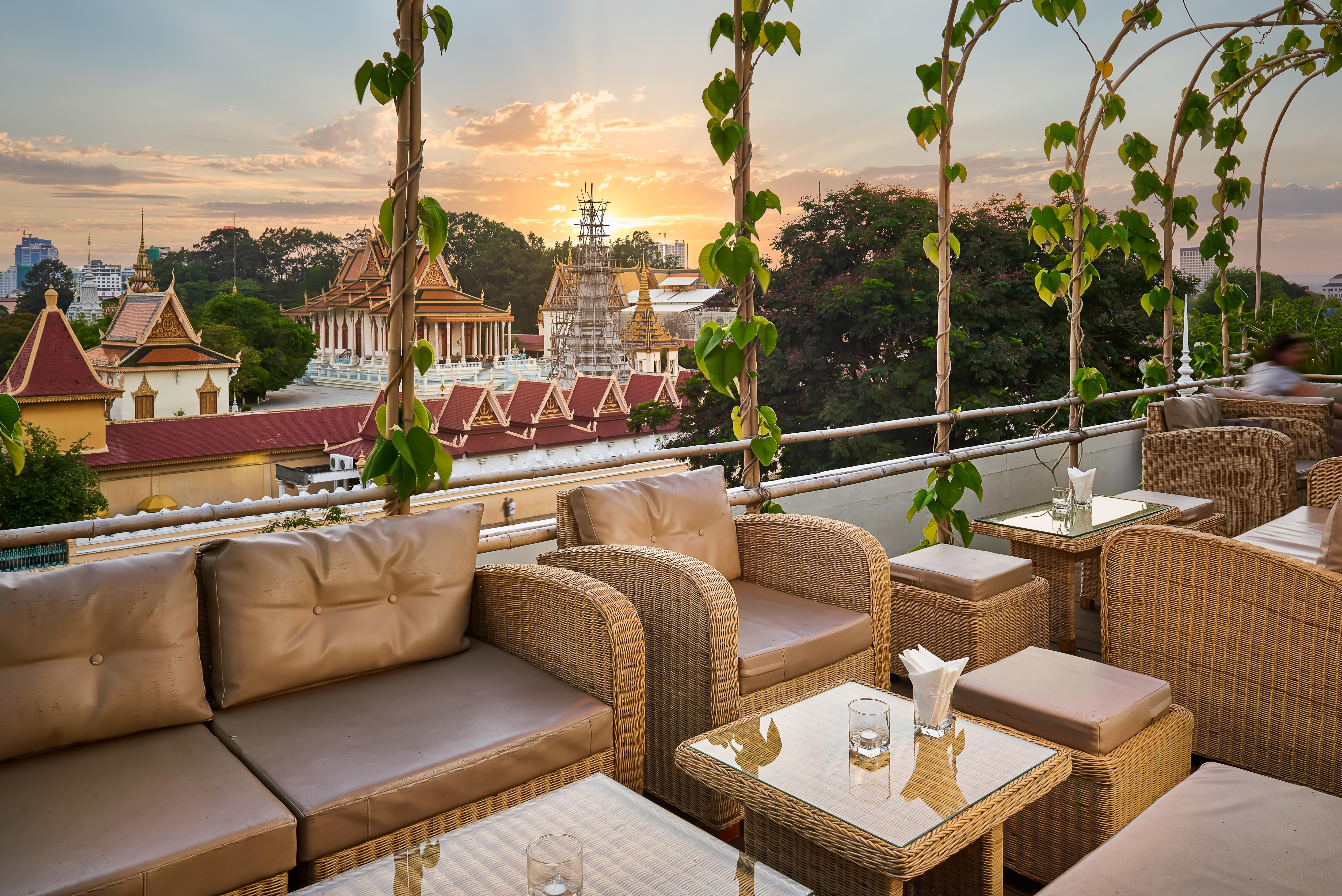 Palace Gate Hotel & Resort By Ehm Phnompenh Exteriér fotografie
